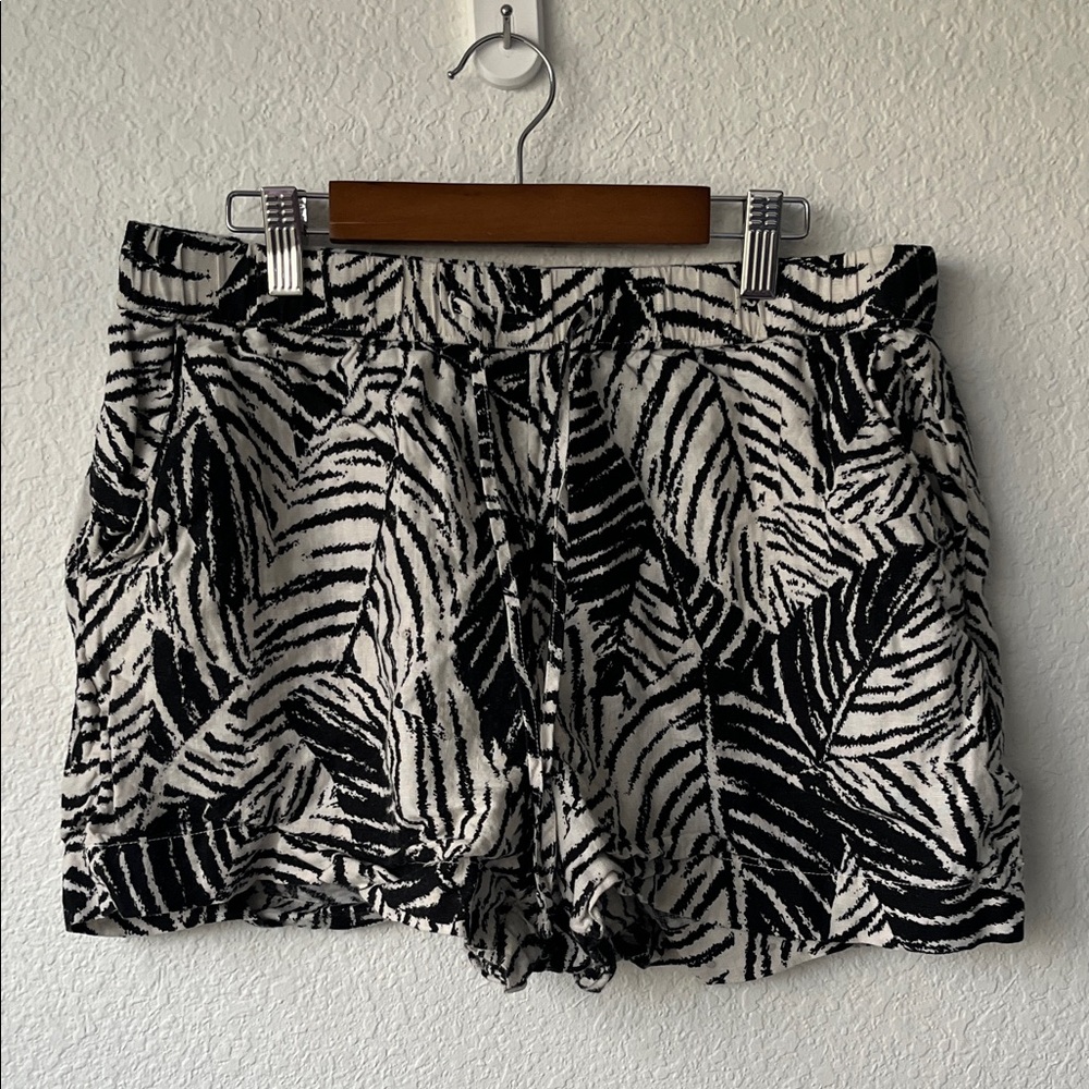 Cynthia Rowley Black & White Tropical Linen Shorts